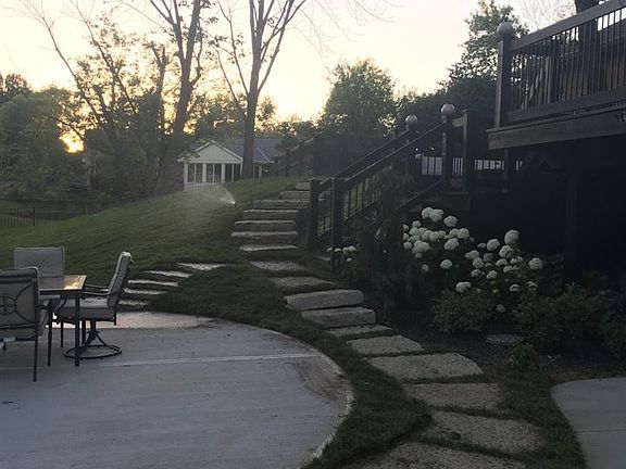 4th image of 861 Rosewood Dr