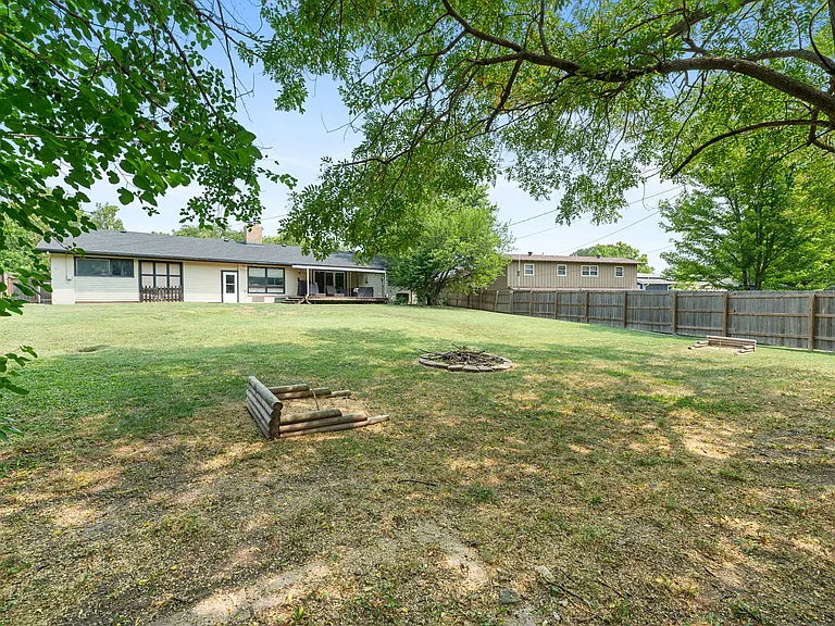 5701 E Perryton St — Photo 41