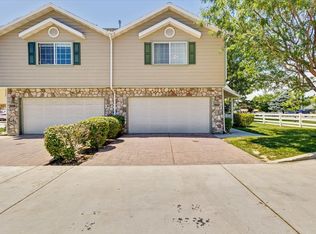 9412 S Purple Lilac Ln, Sandy, UT 84070