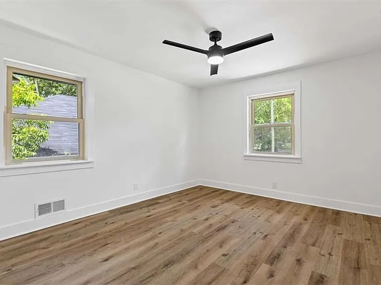 1400 North Ave NW #A — Photo 10