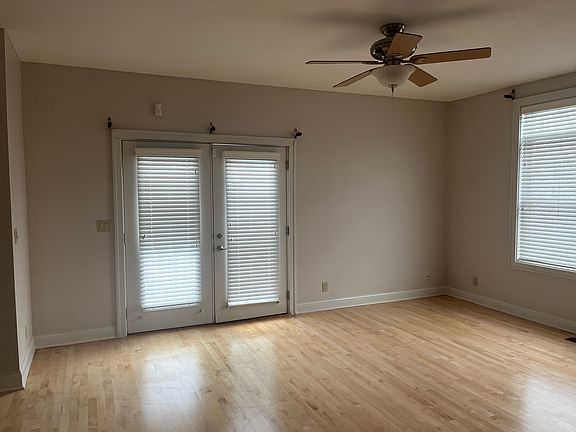 4th image of 3636 Durban Dr