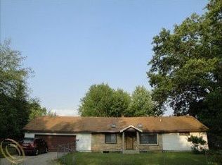 425 Tower St, White Lake, MI 48386