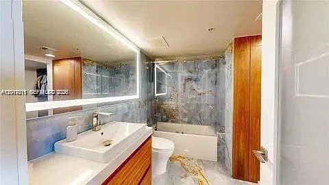1750 N Bayshore Dr #2803 — Photo 16