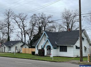 1560 13th St SE, Salem, OR 97302