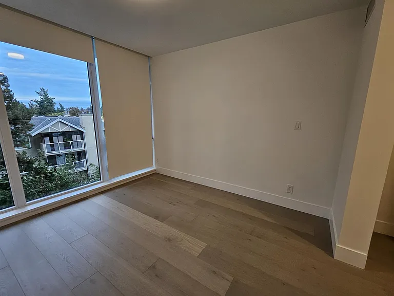 1342 Johnston Rd #403 — Photo 29