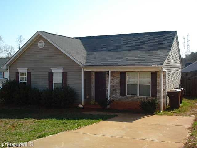 1st image of 154 Drewsbury Dr