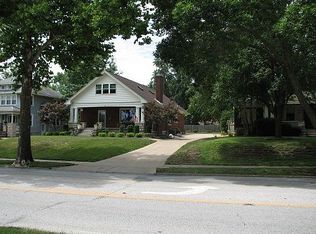 611 N 24th St, Quincy, IL 62301
