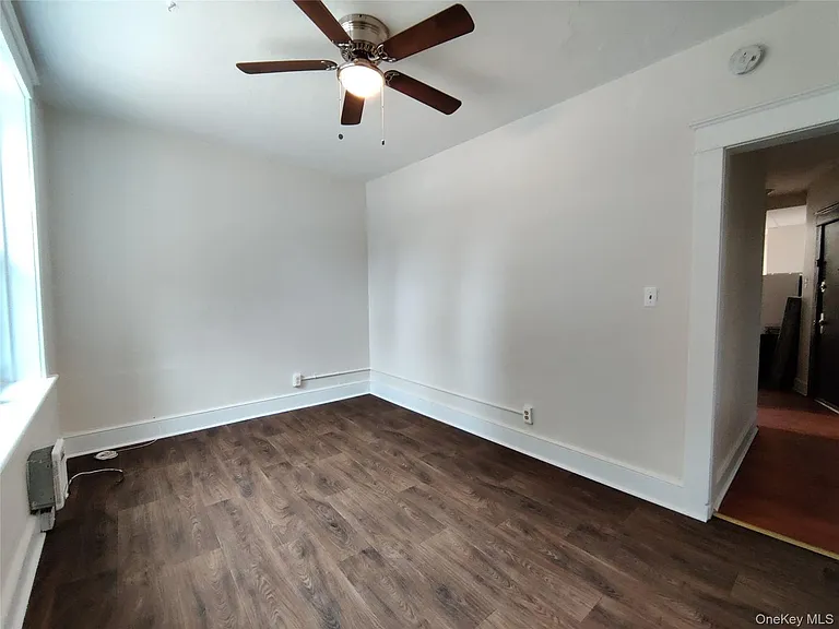 98 Montgomery St #1 — Photo 5