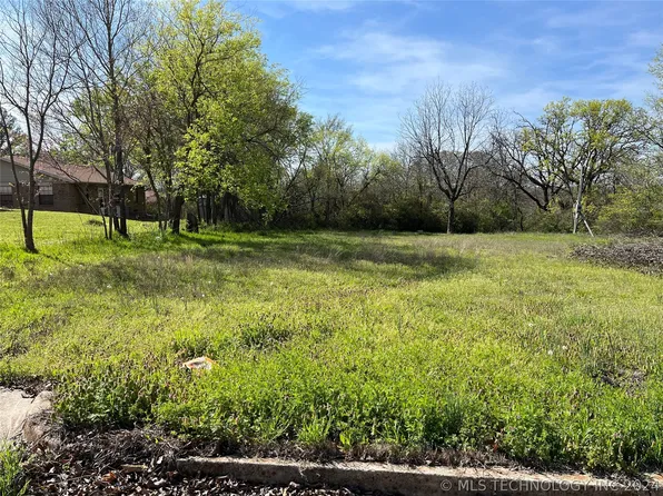 107 N Minnesota St, Atoka, OK 74525