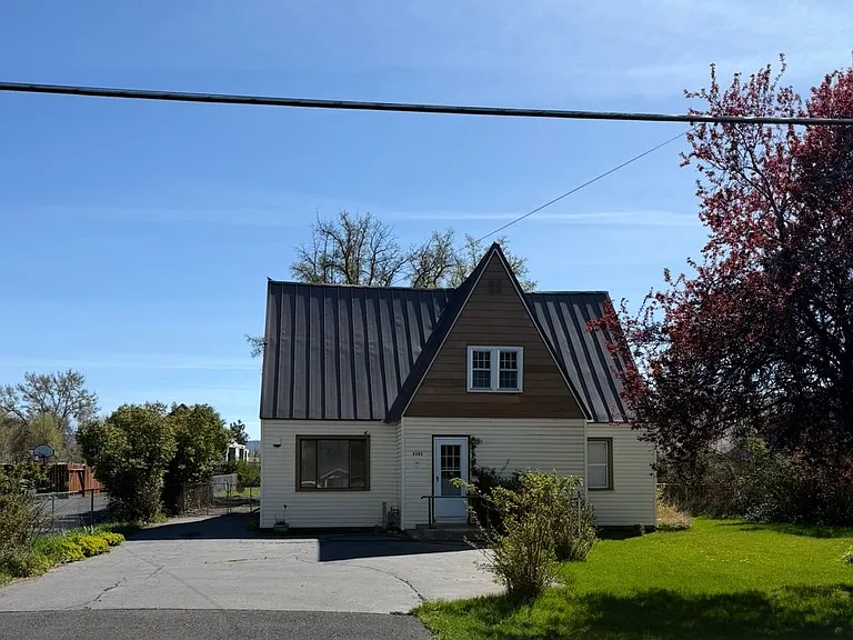 4305 Altamont Dr — Photo 1