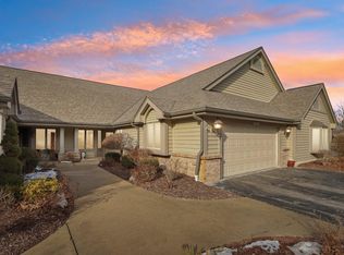 N14W30184 High Ridge Rd, Pewaukee, WI 53072