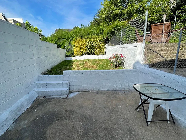 4718 Silverwood St — Photo 24