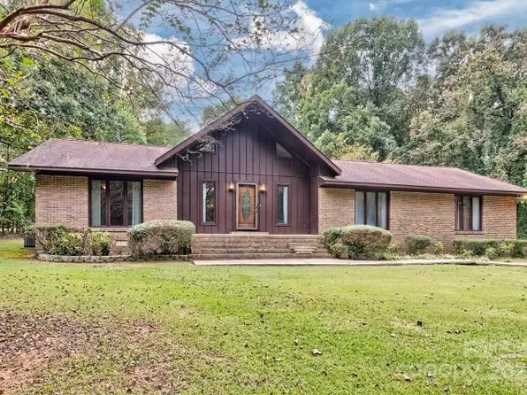 3966 Red Doc Rd, Lancaster, SC 29720