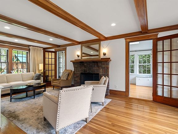 4th image of 26 Berkshire Rd