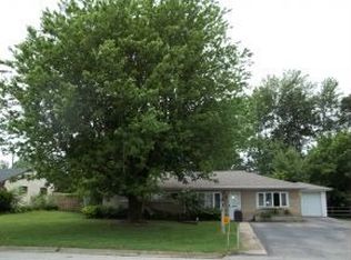 105 W Hoosier St, Bloomington, IN 47403