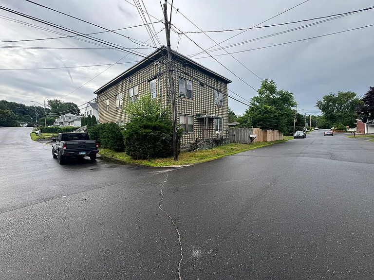 75 Pinehurst Ave #W2 — Photo 12