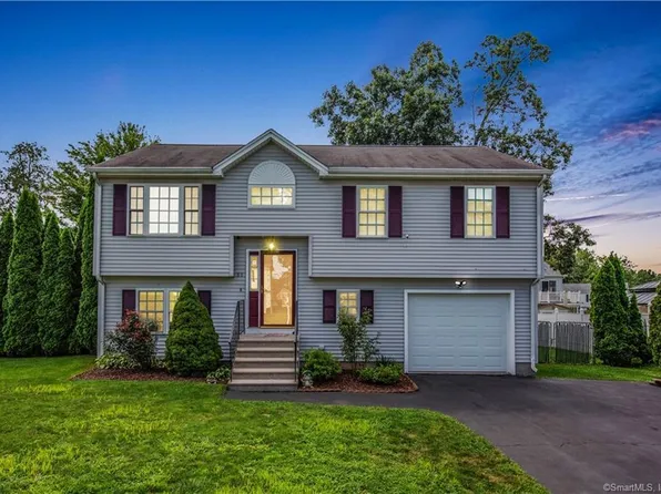 88 Village Green Drive, New Britain, CT 06053