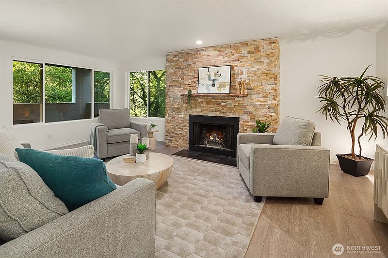 4th image of 17417 Ashworth Avenue N #203