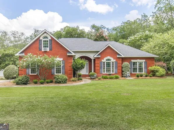 136 Old Perry Rd, Bonaire, GA 31005