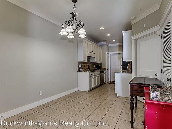 4th image of 917 Homewood Dr Unit 3