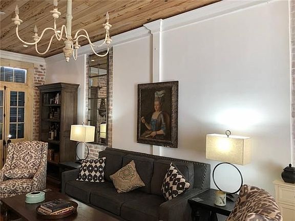 5th image of 1026 Orleans Ave