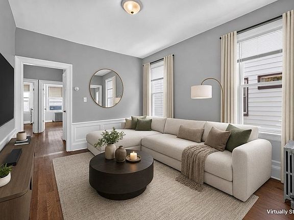 2nd image of 10 Wade St