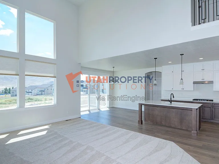 1353 W Quailhill Rd — Photo 8