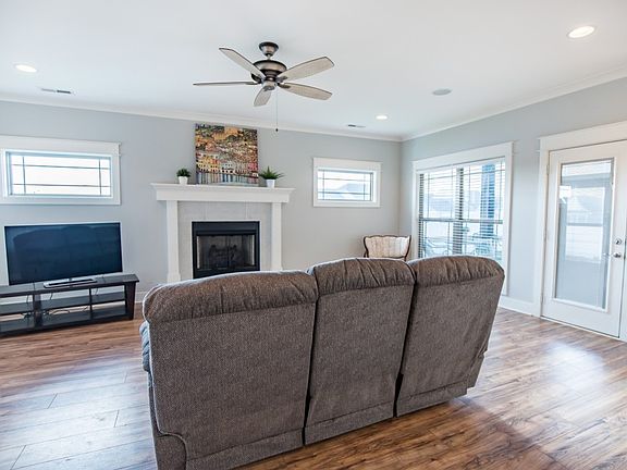 5th image of 2718 Cason Ln