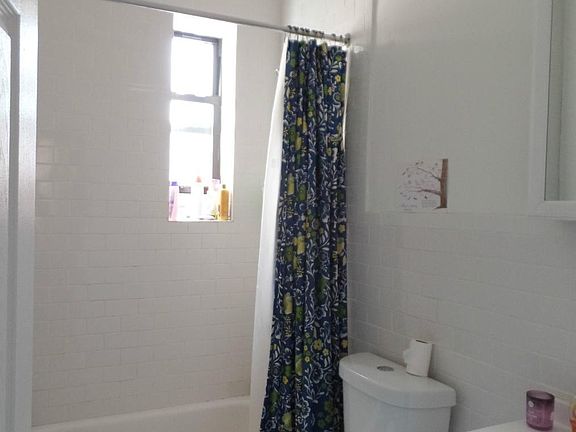 5th image of 560 W 151st St APT C2