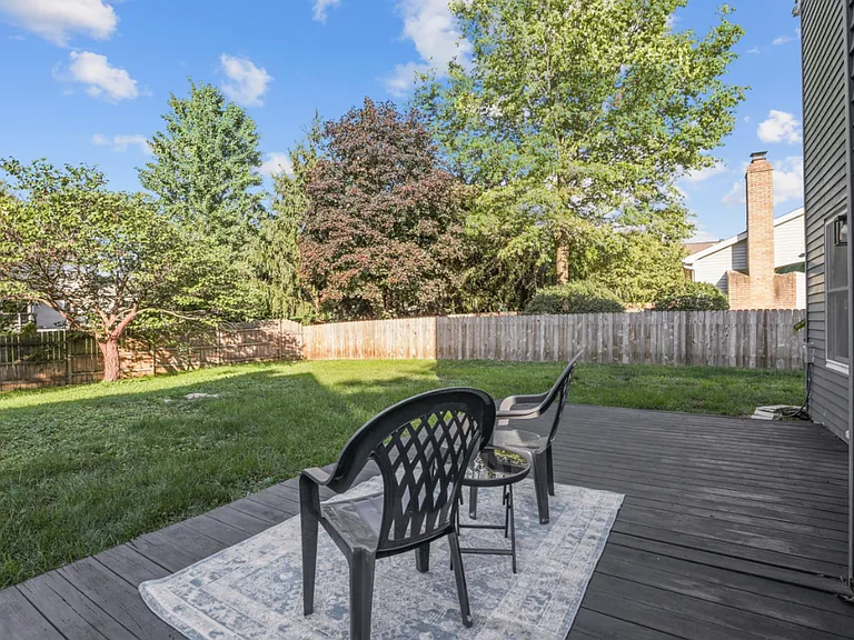 56 Green Bower Ln — Photo 17