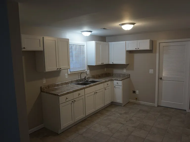 3740 Spruce St — Photo 11