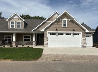 W4962 Cottage Ln, Sherwood, WI 54169