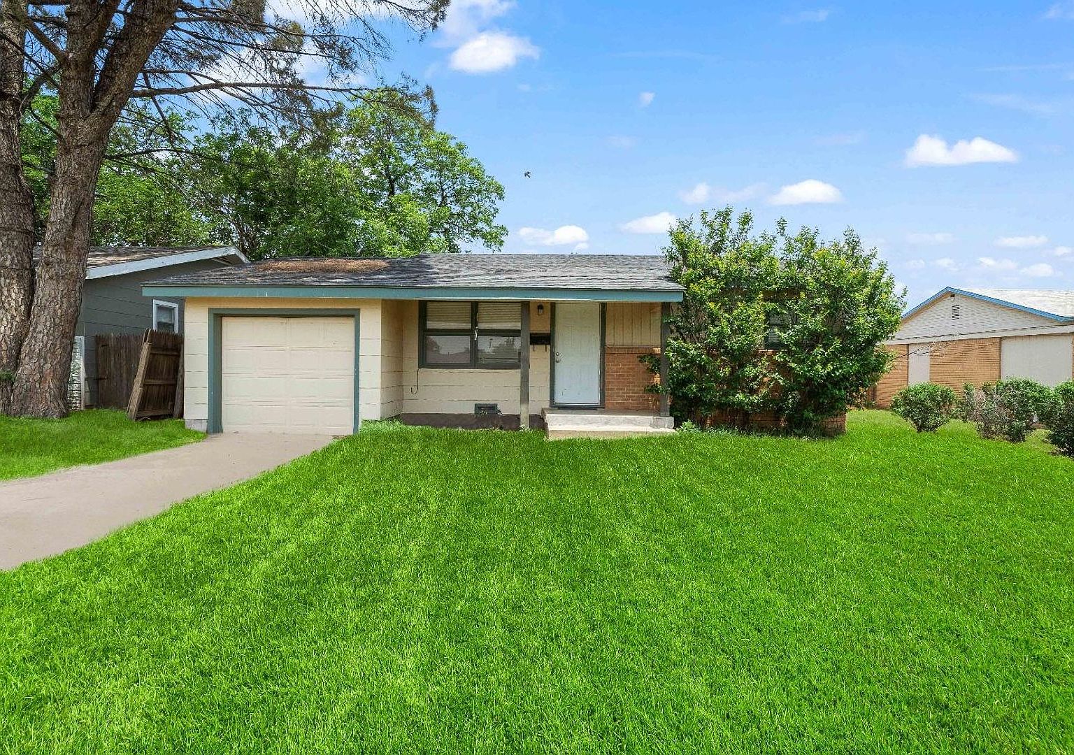 4714 39th St, Lubbock, TX 79414 | Zillow