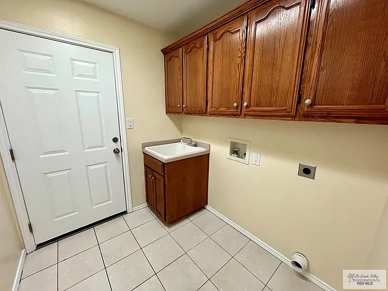2706 Jeff St — Photo 10
