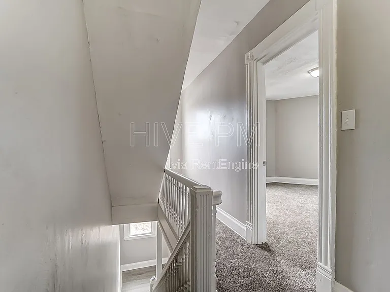 1758 Brewster Ave — Photo 19