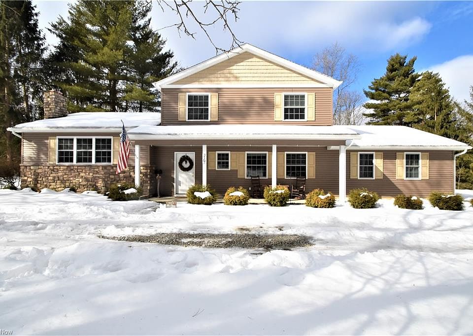 1st image of 3167 Country Club Dr