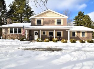 3167 Country Club Dr, Medina, OH 44256