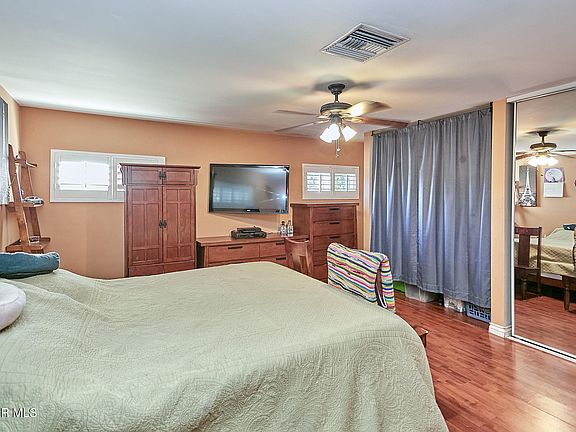 4th image of 16643 Superior St