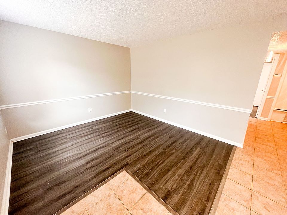 1st image of 2013 Stonemill Dr APT 03