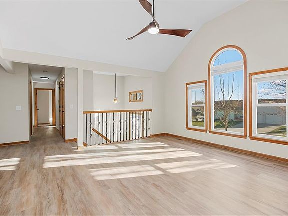 4th image of 14114 Lora St