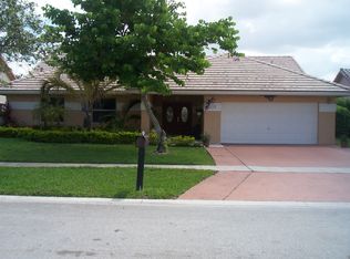16205 NW 9th Dr, Pembroke Pines, FL 33028
