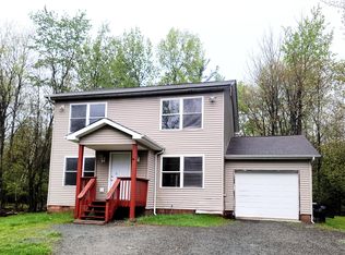 6519 Runnymead Ln, Tobyhanna, PA 18466
