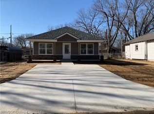 2111 N 30th St, Fort Smith, AR 72904