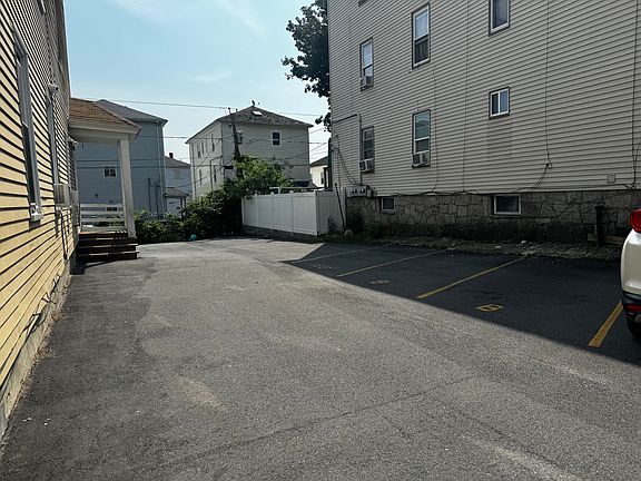 parking/driveway