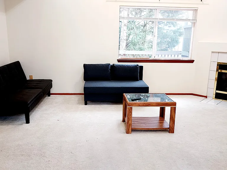 NW Argyle Way — Photo 17