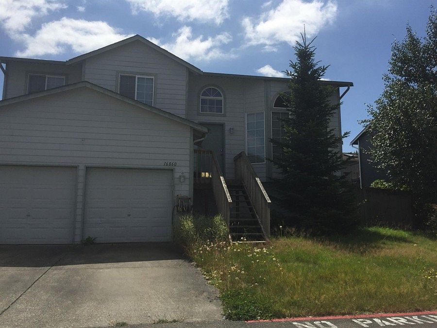 1st image of 16860 Chinook Ln SE