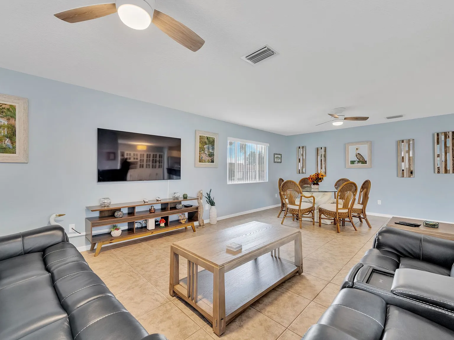 Annual furnished 2 bed/2 bath Villa in Sarasota close to Siesta Key! — Photo 4