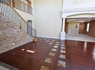 683 W Santos Ave, Ripon, CA 95366