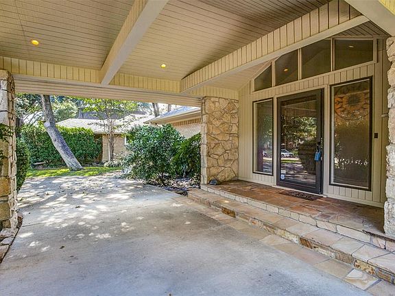 4th image of 2505 Big Horn Ln
