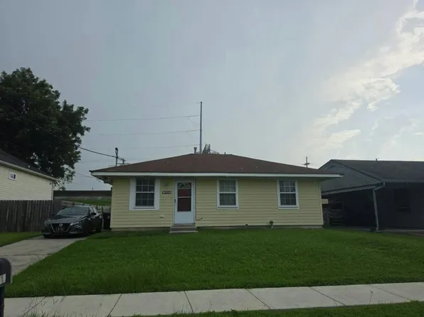 5169 Pauline Dr, New Orleans, LA 70126
